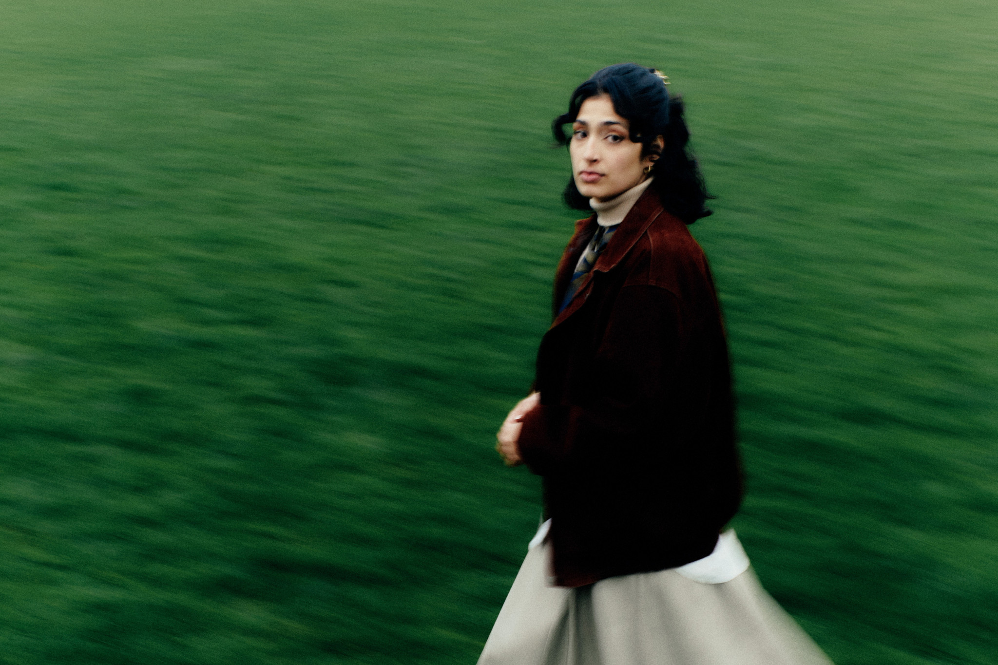 Le dernier single de Jamila s’appelle «Dynamite», le morceau précédent, «Keep You Waiting», a été élu chanson du mois de mars par la chaîne de radio alémanique SRF 3. Cette année, la Zurichoise a fait partie du jury suisse de l’ESC.