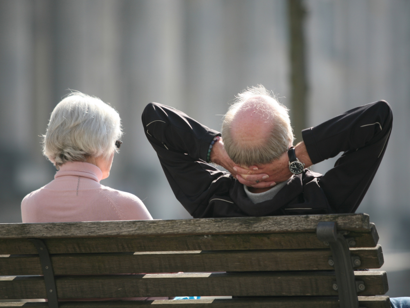 Federal Council increases pensions and child allowances from 2025